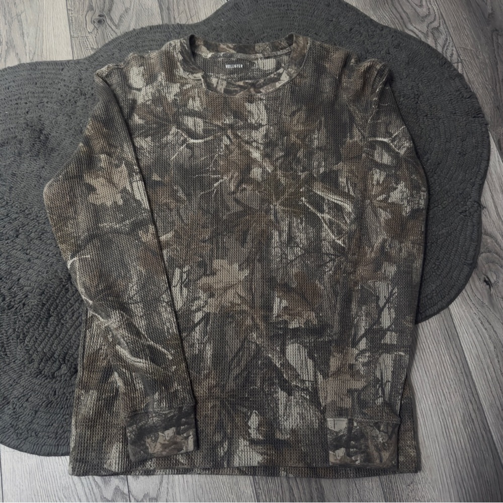 Hollister Camouflage Long Sleeve Thermal